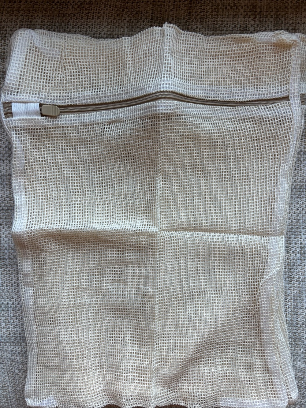 Mesh Zip Top Laundry/Travel/Lingerie/Storage Bags (3) Natural Fibers 18”x14”